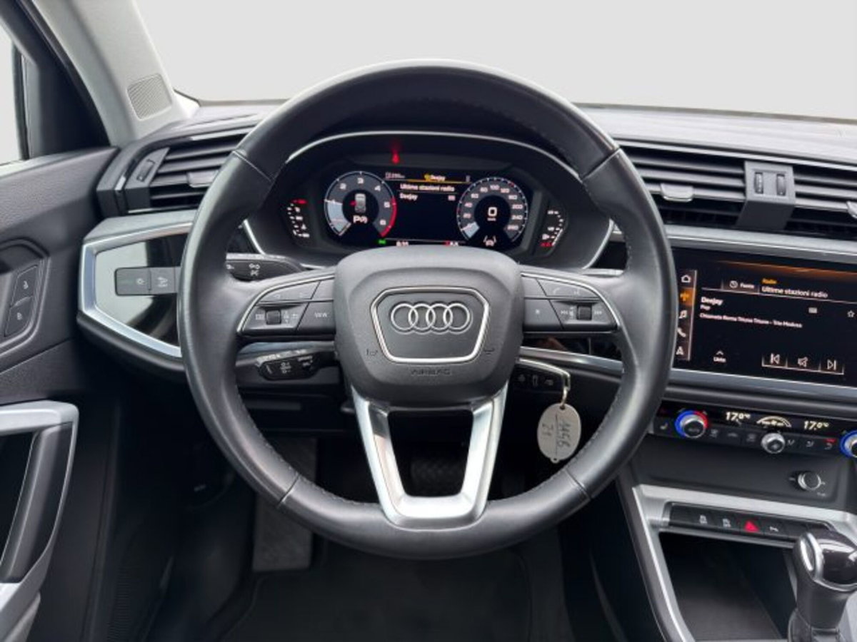 Audi Q3 35 TDI quattro S tronic Business (13)