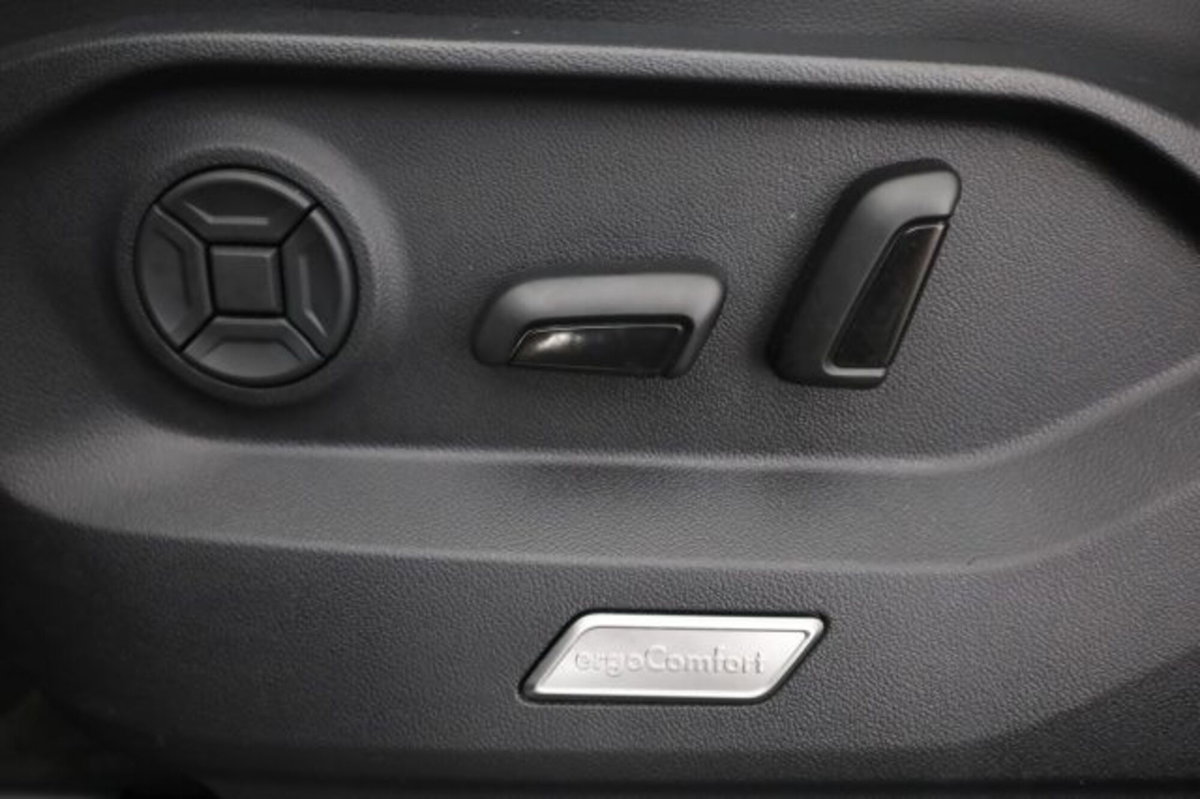 Volkswagen Touareg 3.0 V6 TDI SCR Elegance (14)