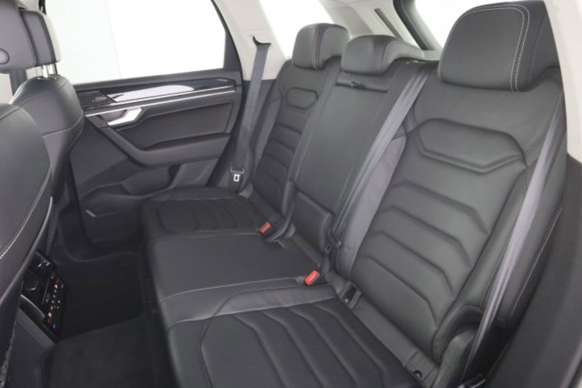 Volkswagen Touareg 3.0 V6 TDI SCR Elegance (3)
