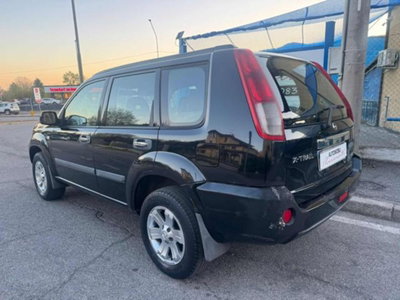 Nissan X-Trail 2.2 dCi Elegance (5)