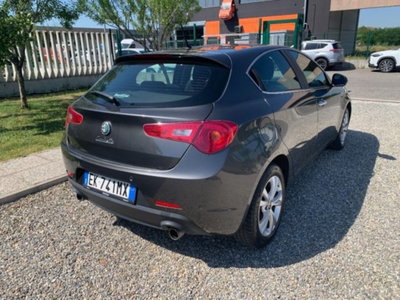 Alfa Romeo Giulietta 2.0 JTDm-2 Exclusive 140cv (4)