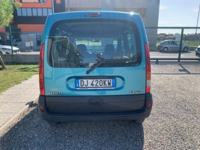 Renault Kangoo 1.5 dCi/84CV 5p. Pampa Luxe (6)