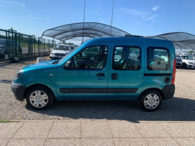 Renault Kangoo 1.5 dCi/84CV 5p. Pampa Luxe (8)