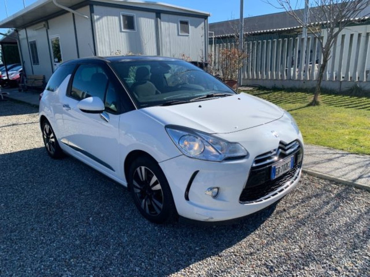 Ds DS 3 Coupé DS 3 1.2 VTi 82 Chic (3)