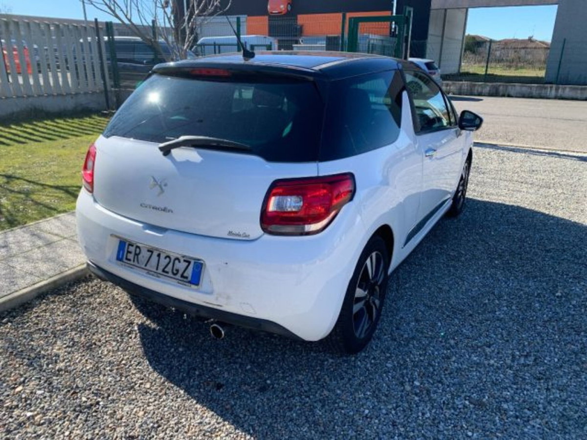 Ds DS 3 Coupé DS 3 1.2 VTi 82 Chic (5)