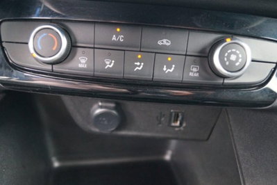 Opel Corsa 1.2 Edition (12)