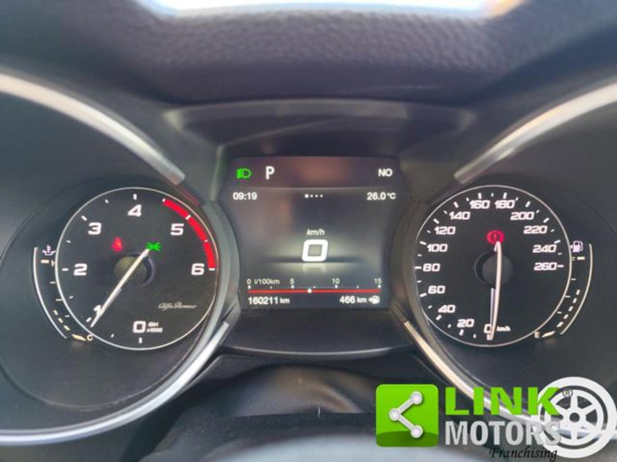 Alfa Romeo Stelvio Stelvio 2.2 Turbodiesel 210 CV AT8 Q4 Executive (9)