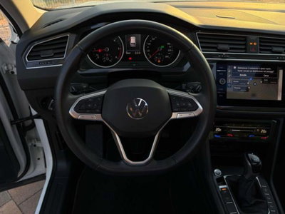 Volkswagen Tiguan 2.0 tdi Elegance 150cv dsg (19)