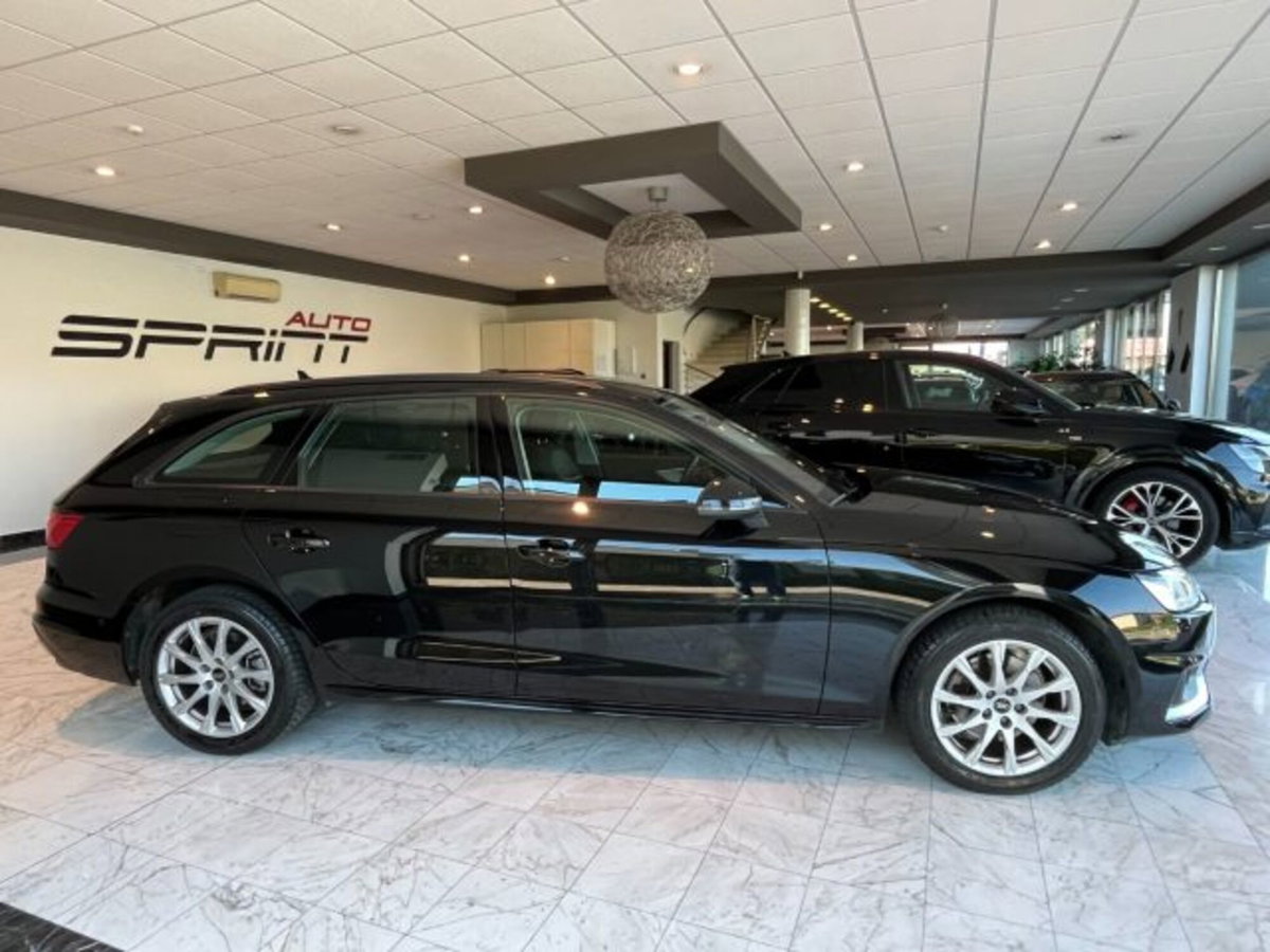 Audi A4 Avant 35 2.0 tfsi mhev Business Advanced 150cv s-tronic (11)