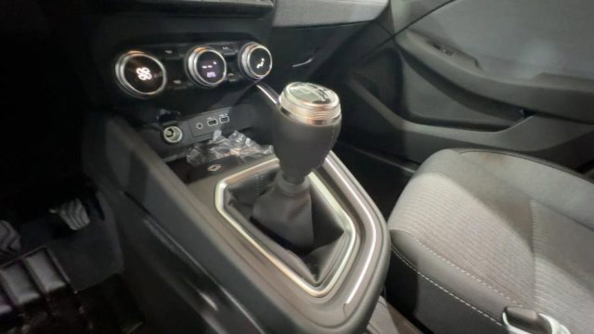 Renault Clio 1.0 eco-g Techno 100cv (13)