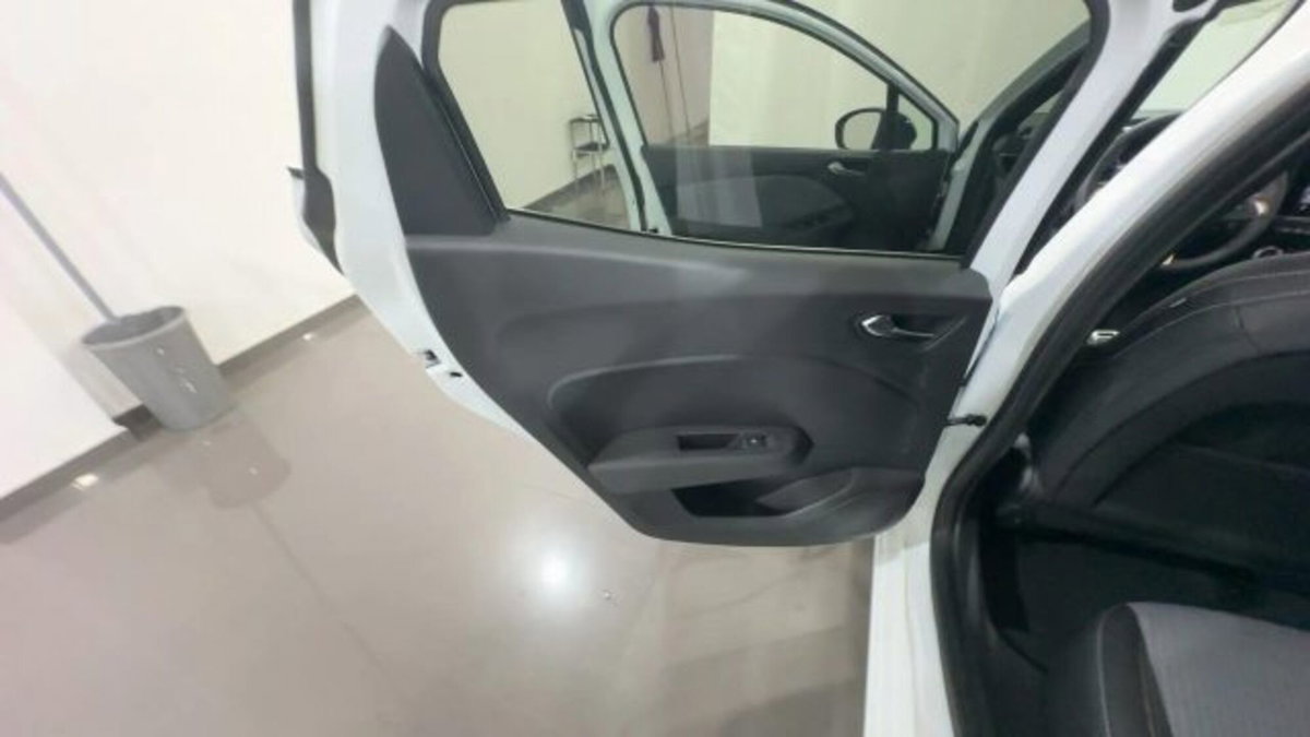 Renault Clio 1.0 eco-g Techno 100cv (17)