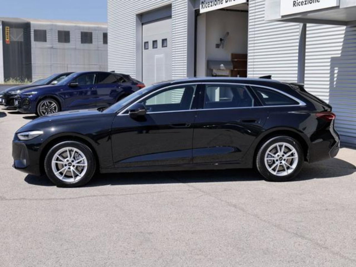 Audi A5 Avant 2.0 tdi mhev+ Business quattro 204cv s-tronic (2)