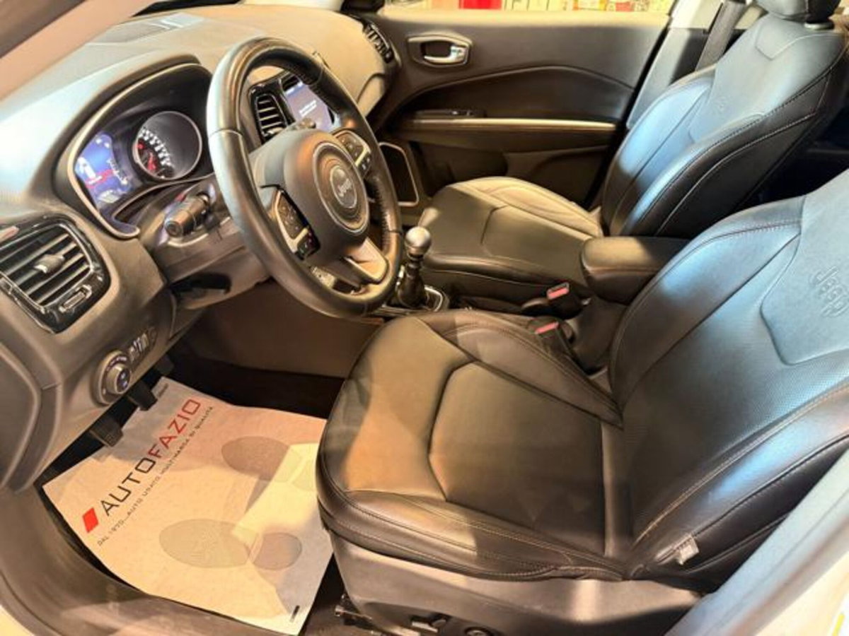 Jeep Compass 1.6 Multijet II 2WD Limited (8)