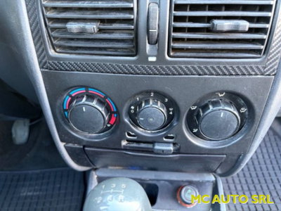Fiat Strada 1.3 MJT Pick-up (10)