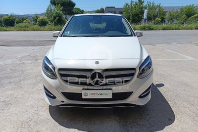 Mercedes-Benz Classe B 200 d Premium (2)
