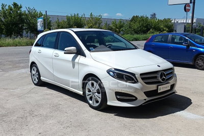 Mercedes-Benz Classe B 200 d Premium (3)