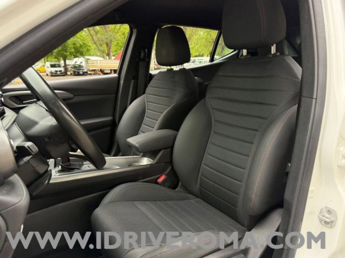 Alfa Romeo Tonale 1.5 hybrid Sprint 130cv tct7 (7)