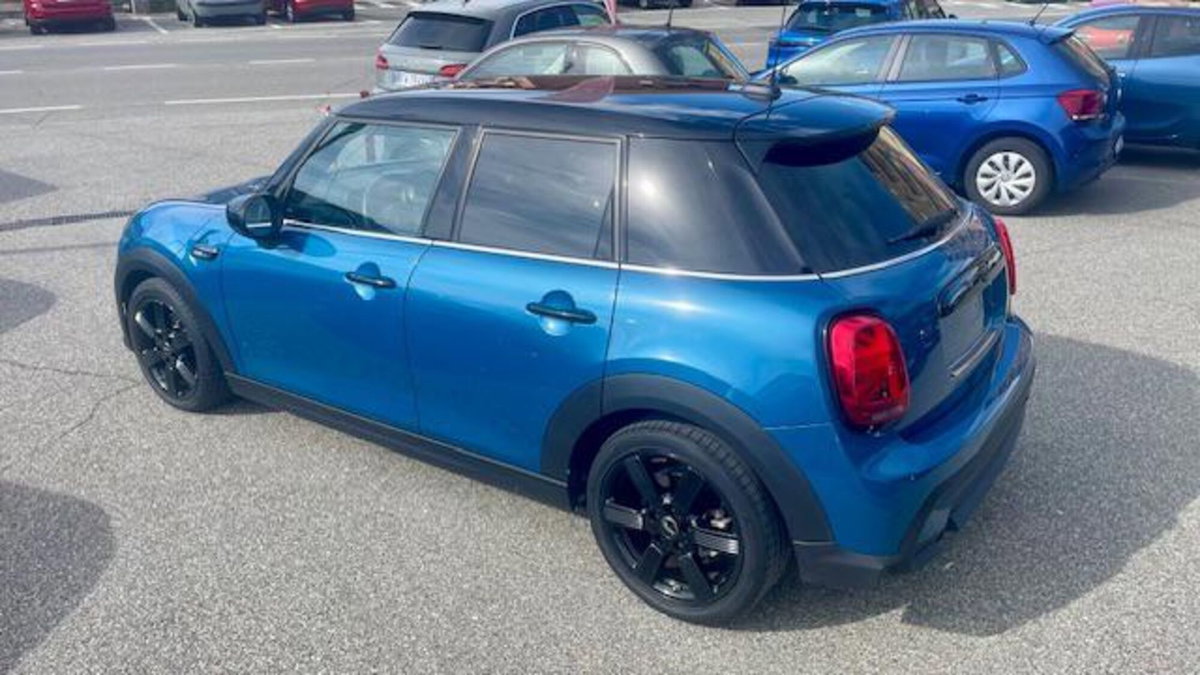 MINI Mini 1.5 Cooper Camden 5 porte (2)