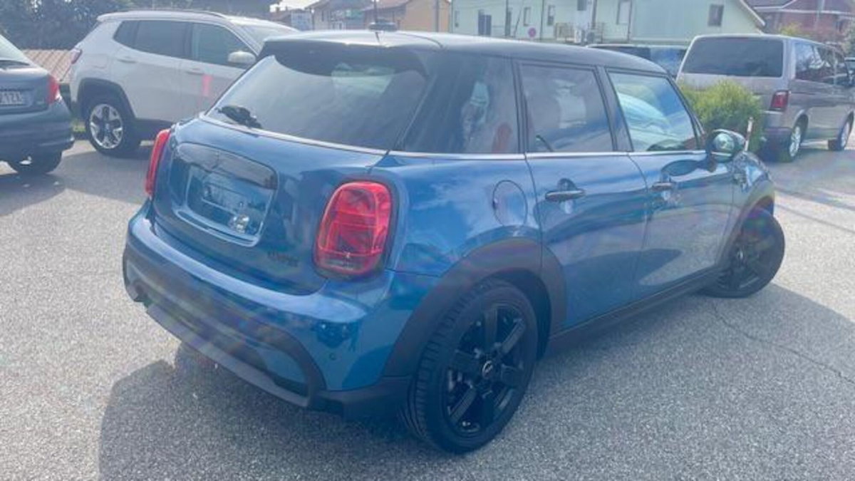 MINI Mini 1.5 Cooper Camden 5 porte (4)