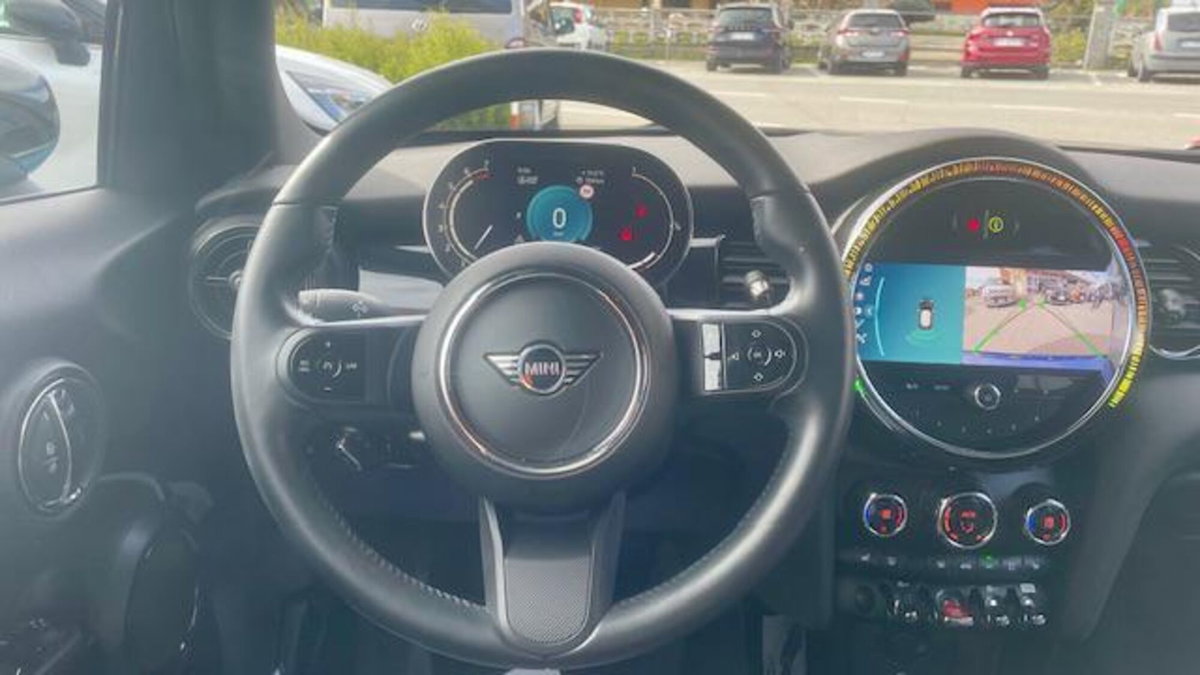 MINI Mini 1.5 Cooper Camden 5 porte (7)