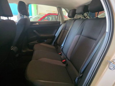 Volkswagen Polo 1.0 evo Life 80cv (16)
