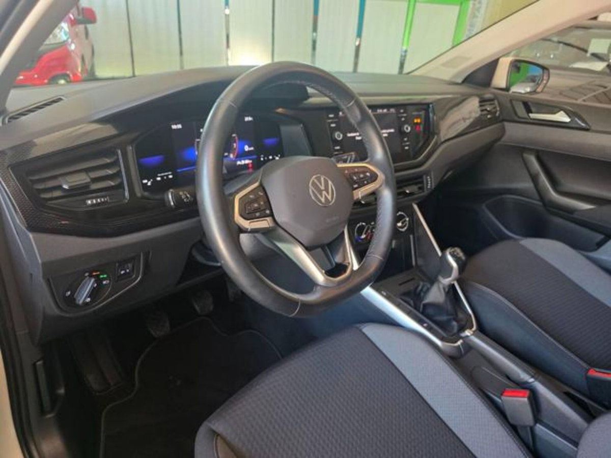 Volkswagen Polo 1.0 evo Life 80cv (7)