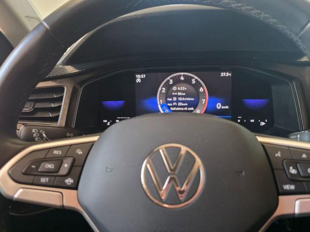 Volkswagen Polo 1.0 evo Life 80cv (8)