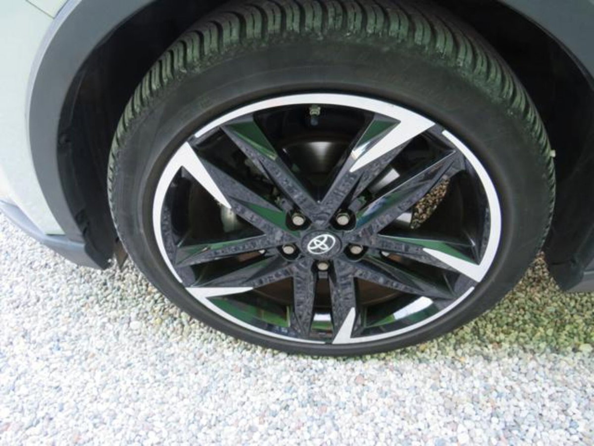 Toyota Toyota C-HR 1.8 Hybrid E-CVT GR Sport (10)