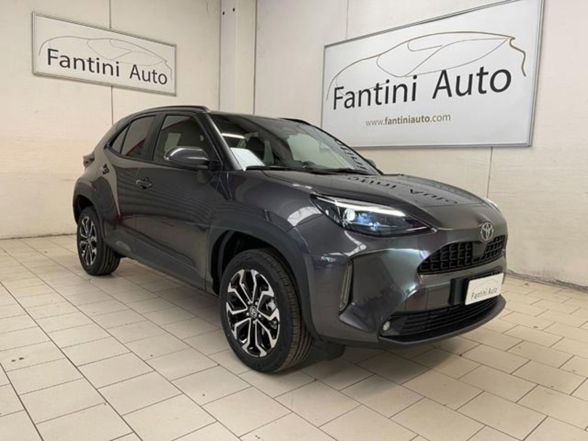 Toyota Yaris Cross 1.5h GR Sport Black Sky fwd 116cv e-cvt