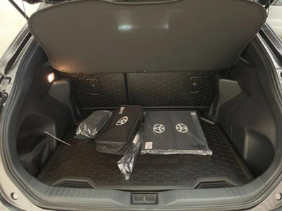 Toyota Yaris Cross 1.5h GR Sport Black Sky fwd 116cv e-cvt (13)