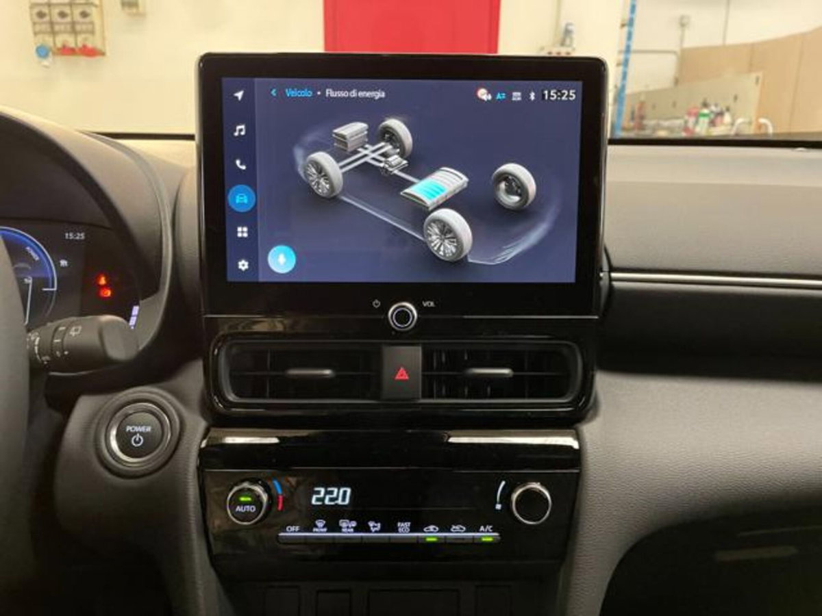 Toyota Yaris Cross 1.5h GR Sport Black Sky fwd 116cv e-cvt (20)