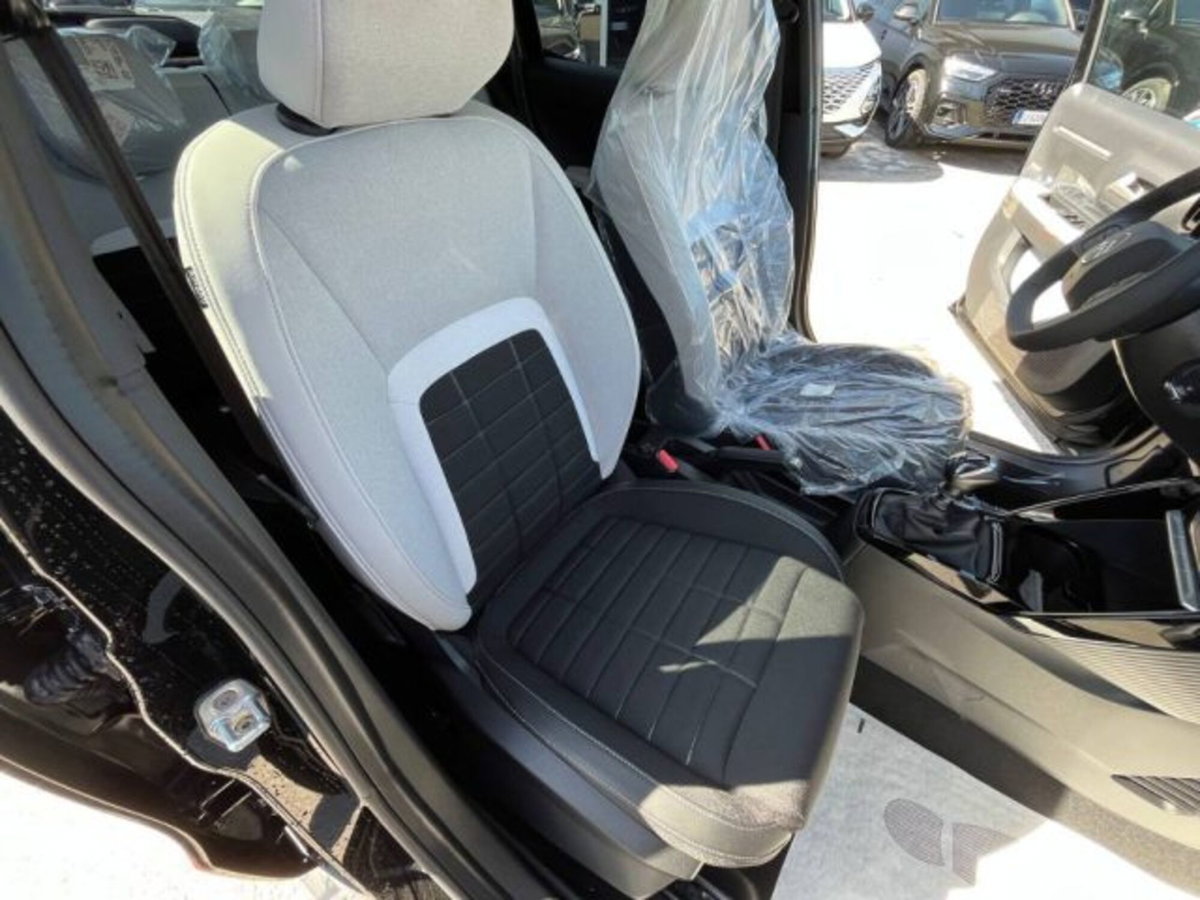 Citroen C3 1.2 puretech turbo Max 100cv s&s (11)