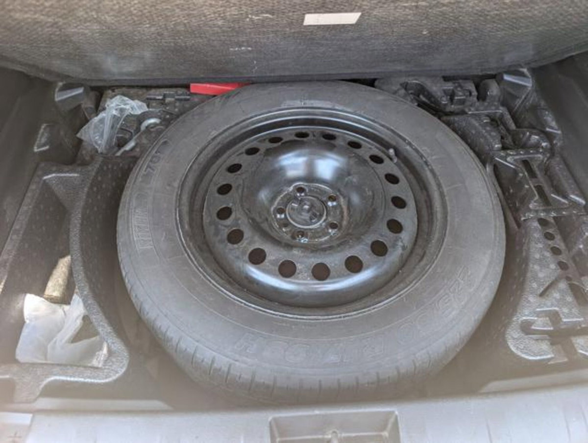 Jeep Renegade 1.6 Mjt 120 CV Limited (13)