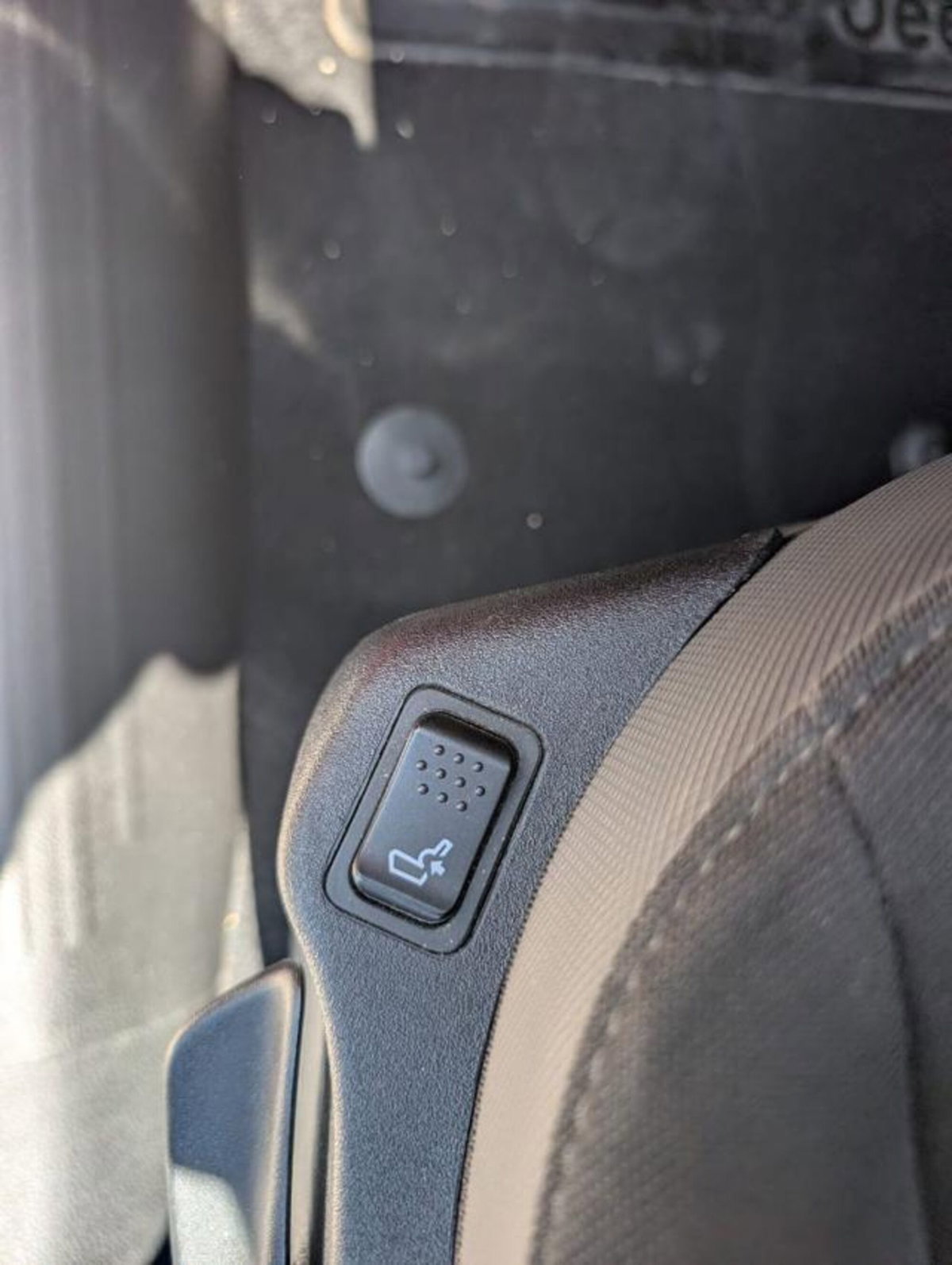 Jeep Renegade 1.6 Mjt 120 CV Limited (6)