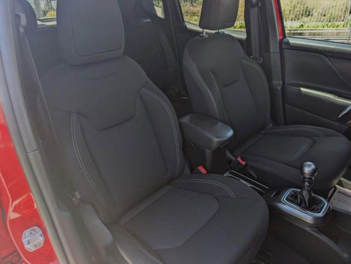Jeep Renegade 1.6 Mjt 120 CV Limited (8)