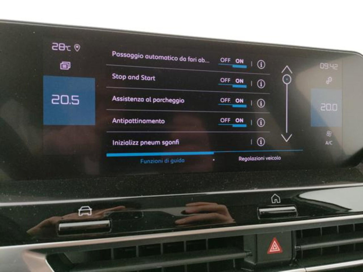 Citroen C4 BlueHDi 130 S&S EAT8 Shine (15)