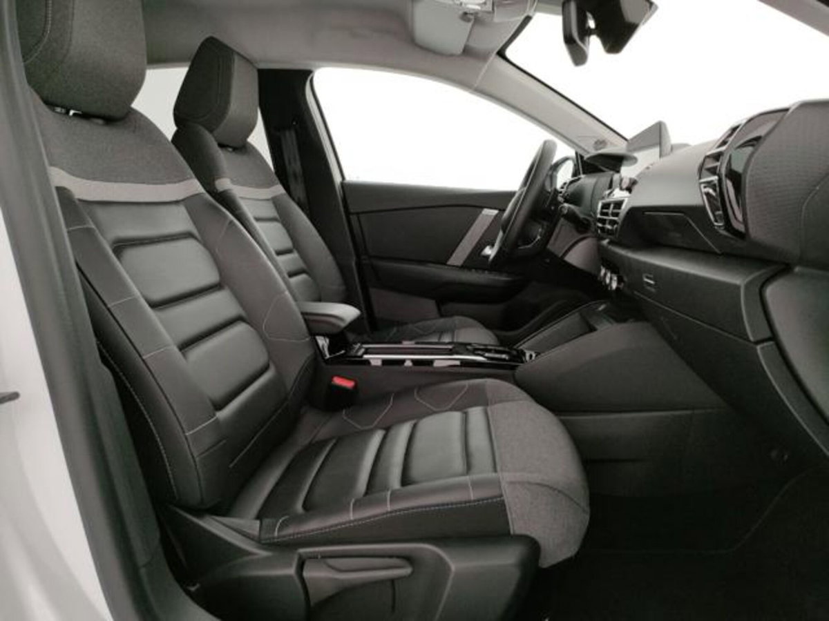 Citroen C4 BlueHDi 130 S&S EAT8 Shine (7)