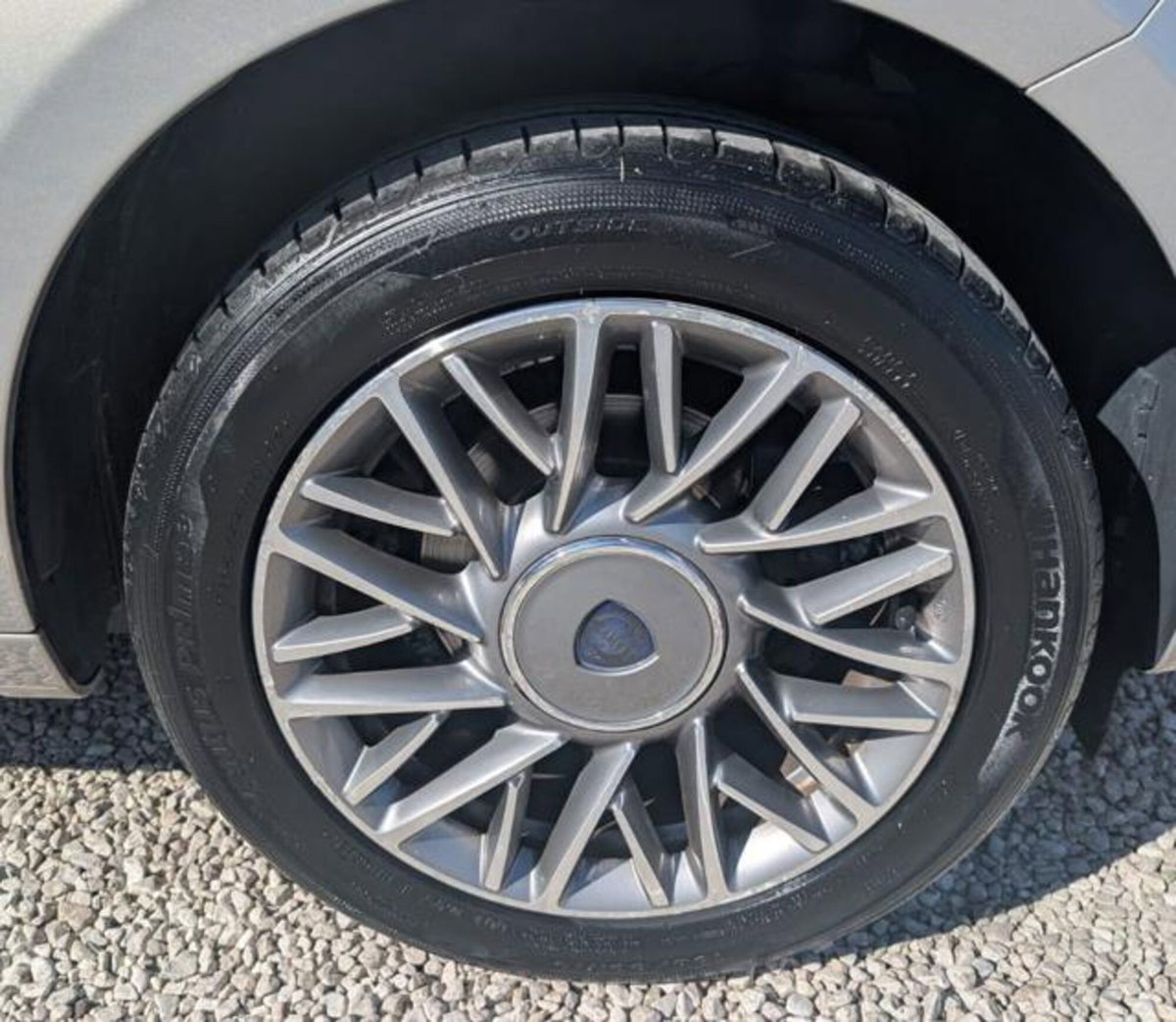 Lancia Ypsilon 1.2 69 CV 5 porte Platinum (12)