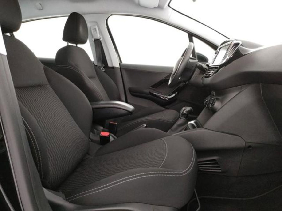 Peugeot 208 82 5 porte Active (6)