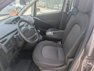 Lancia Musa 1.4 16V Oro Plus (5)