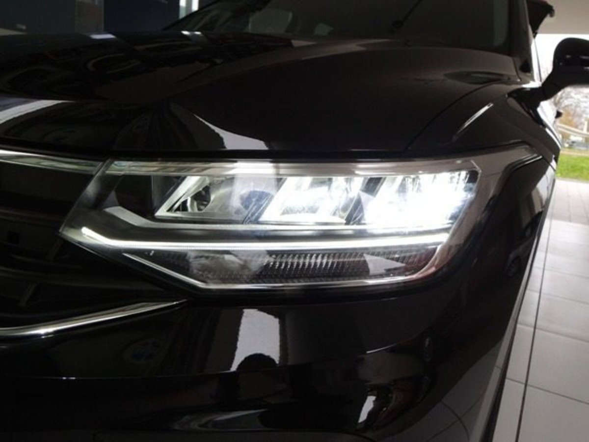Volkswagen Tiguan 2.0 TDI 150 CV SCR DSG 4MOTION Life (5)