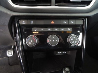 Volkswagen T-Roc 1.0 tsi R-Line 115cv (12)