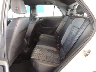 Volkswagen T-Roc 1.0 tsi R-Line 115cv (13)