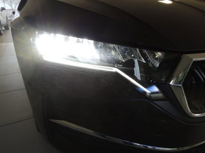 Skoda Octavia Station Wagon 2.0 tdi Selection 150cv dsg (13)