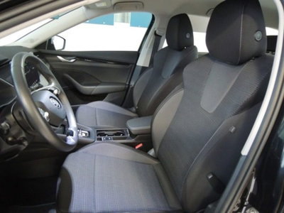 Skoda Octavia Station Wagon 2.0 tdi Selection 150cv dsg (6)