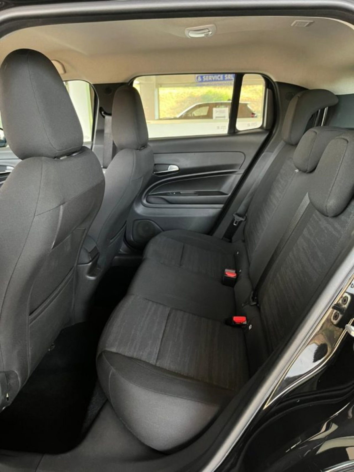 Jeep Avenger 1.2 turbo Longitude fwd 100cv (12)