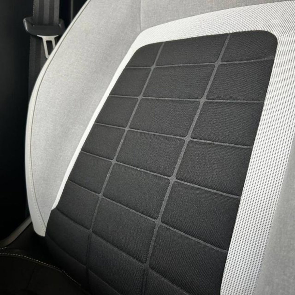 Citroen e-C3 44kWh elettrico Max 113cv (10)