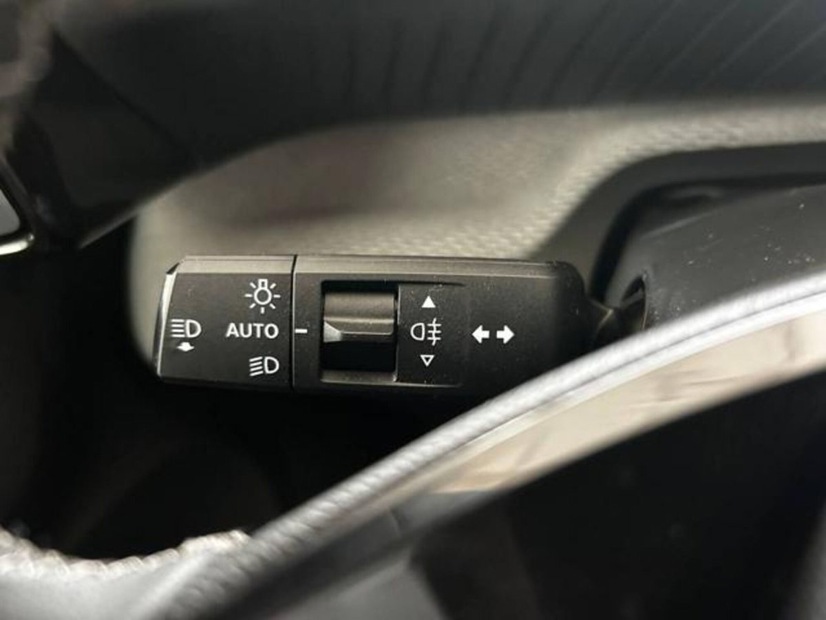 Citroen e-C3 44kWh elettrico Max 113cv (16)