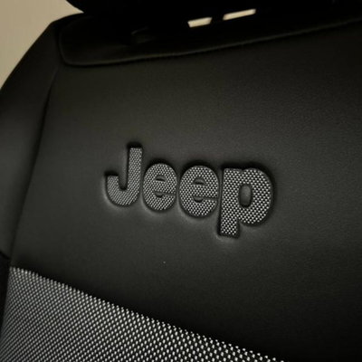 Jeep Avenger 1.2 turbo e-hybrid mhev Summit fwd 110cv edct6 (12)