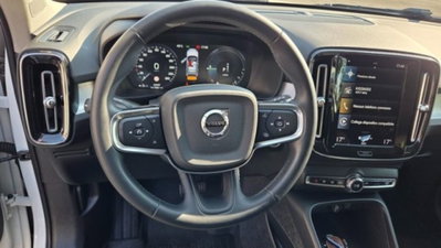 Volvo XC40 T4 Recharge Plug-in Hybrid R-design (17)
